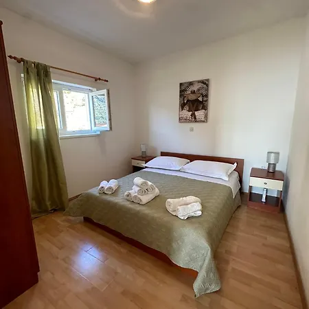 Alac Apartment